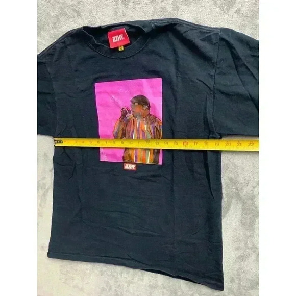 Ilthy T-Shirt Mens Size Large Biggie Eating Donut Numbered Of 43 Black Cracking - Picture 5 of 9